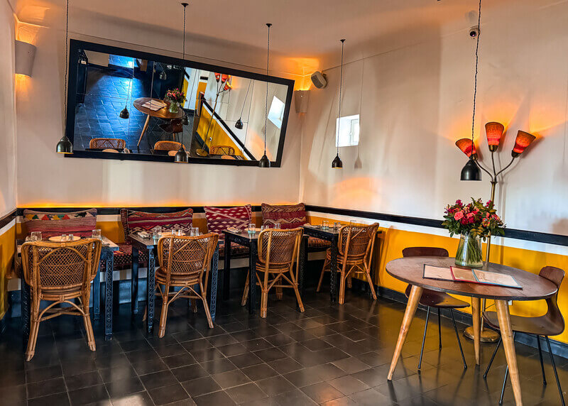 NOMAD sur la Place des Épices