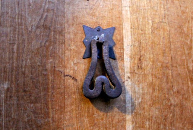 Heurtoir phallique dans les Pyrénées aragonaises