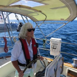 Elizabeth Shar navigue dans la mer de Cortés, Mexique