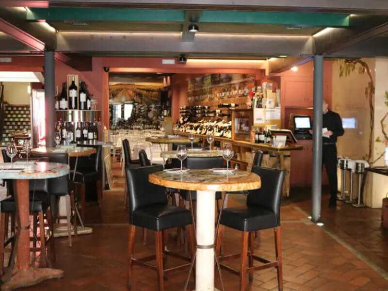 Patios de Beatas - Bar à vin au centre