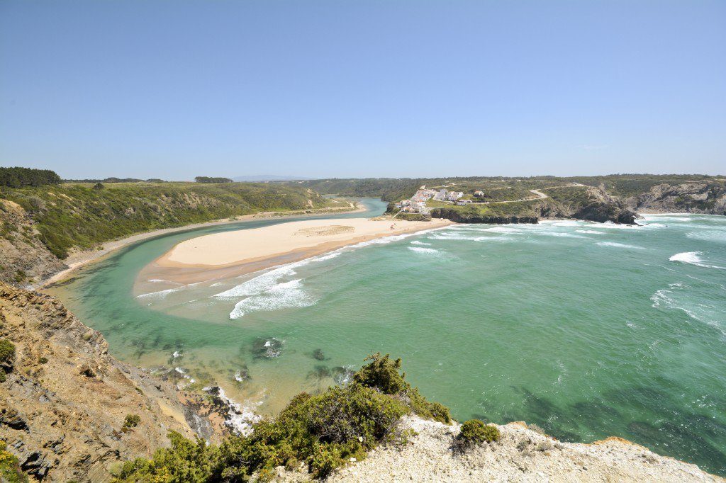 Praia de Odeceixe - Las mejores playas para familias en el Algarve - Oliver