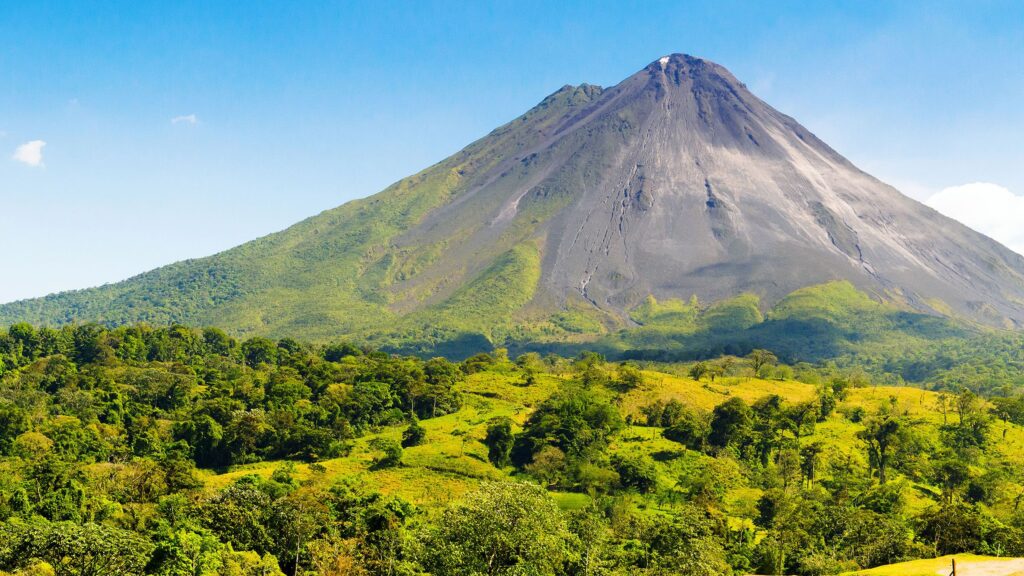 Visitez le volcan Arenal au Costa Rica – Guide de voyage