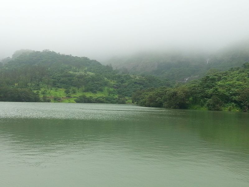 Lac Bhushi à Khandala