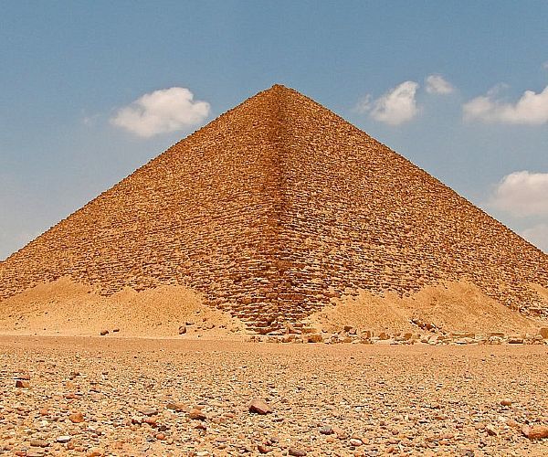 La Pyramide Rouge