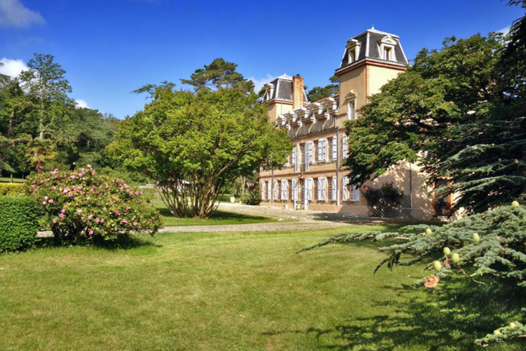 Château Ariège - Midi-Pyrénées - Olivers Travels