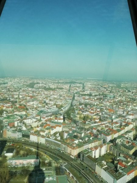 Restaurant tournant de la tour de télévision de Berlin : est-ce que ça vaut le coup ? & Voir 15 Restaurant tournant de la tour de télévision de Berlin : est-ce que ça vaut le coup ? & Voir 15