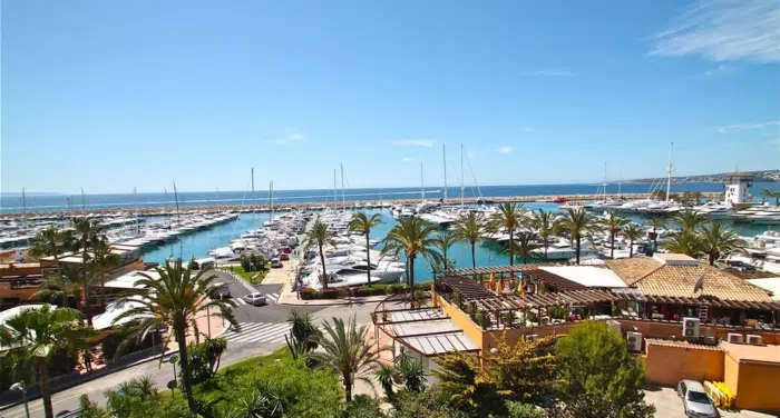 PORTAILS DE PUERTO MAJORQUE