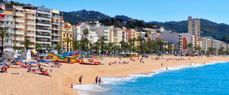 Les plus belles plages de la Costa Brava Platja de Lloret