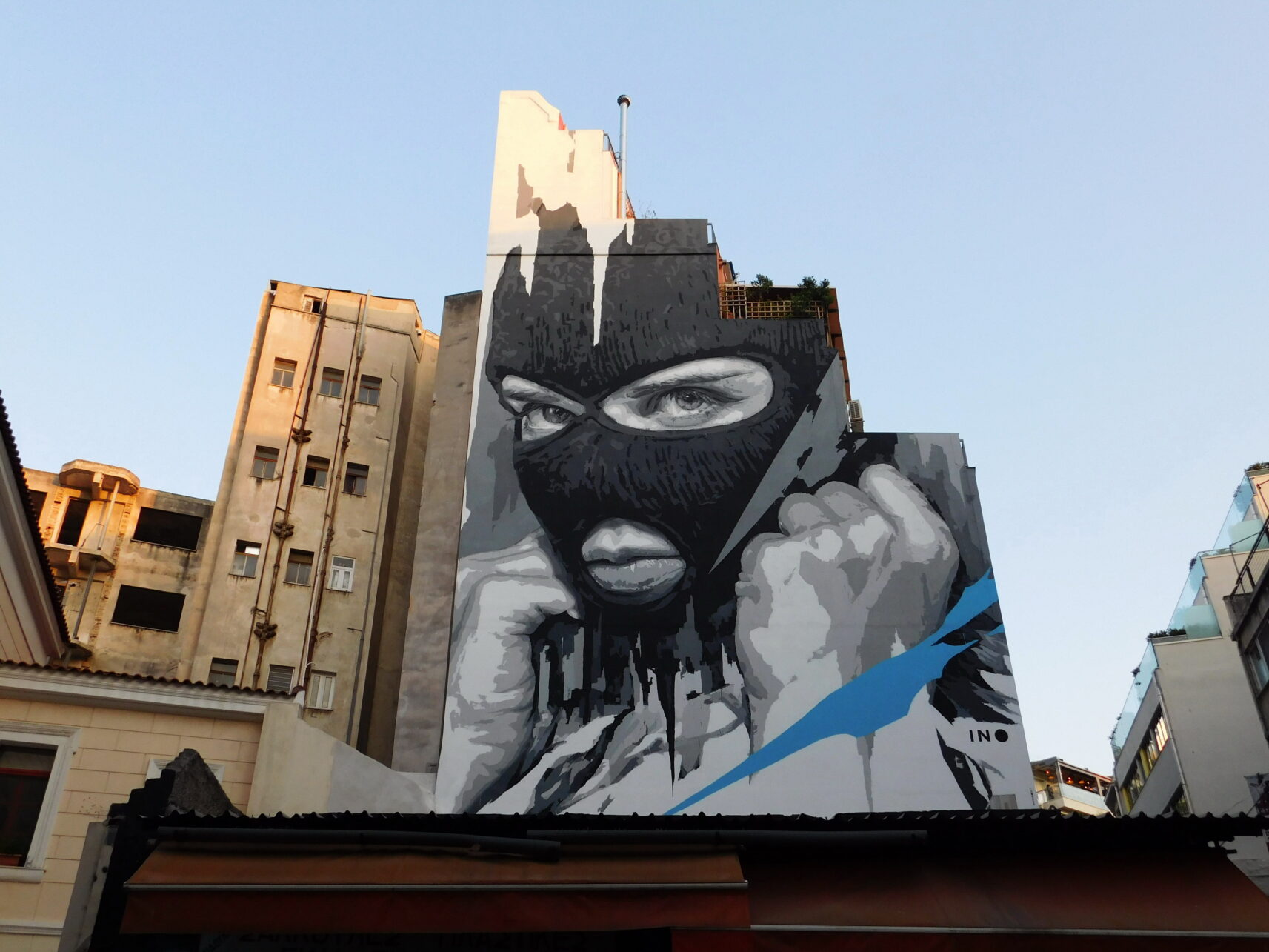 Apocalypse maintenant d'Ino (Agias Eleousis 2 et Miaouli, psyrri)