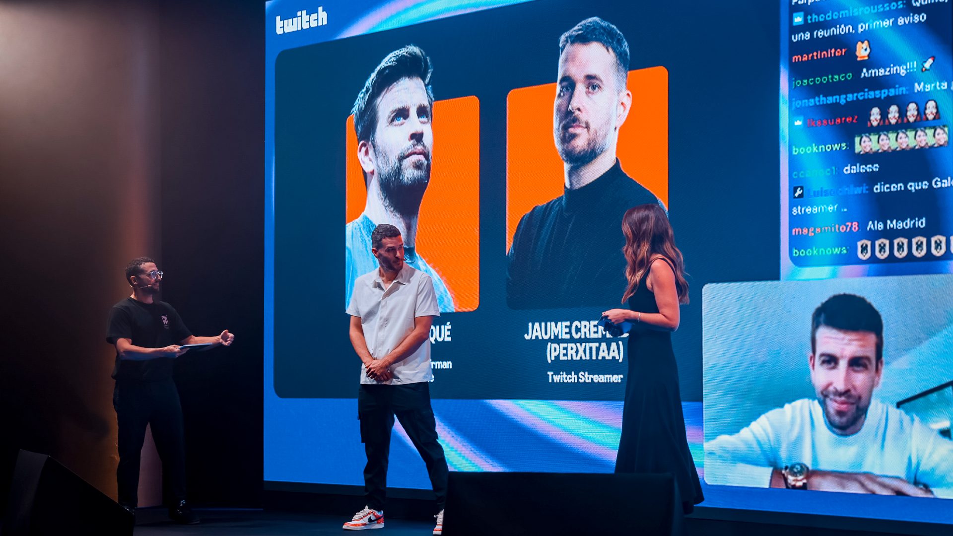 Le streamer Perxitaa et Gerard Piqué à l'Amazon à l'avance à Madrid