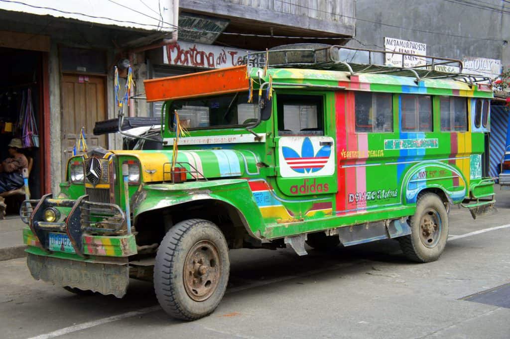 Qu'est-ce qu'un jeepney ? Philippines n°1 des transports bon marché