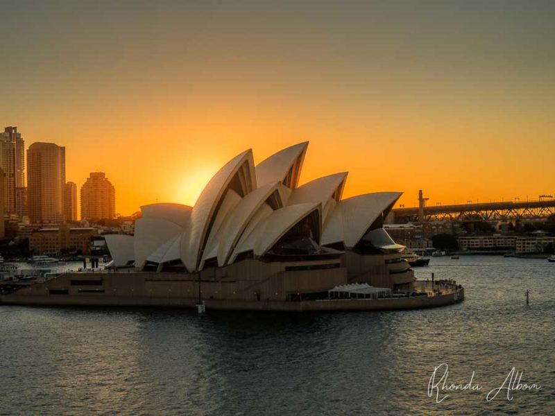 Croisière autour de l'Opéra de Sydney au coucher du soleil