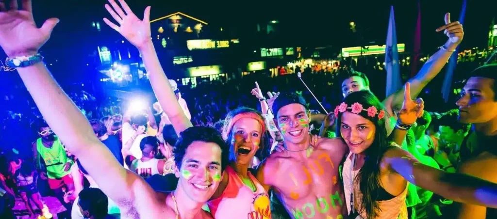 Full Moon Party des jeunes thaïlandais
