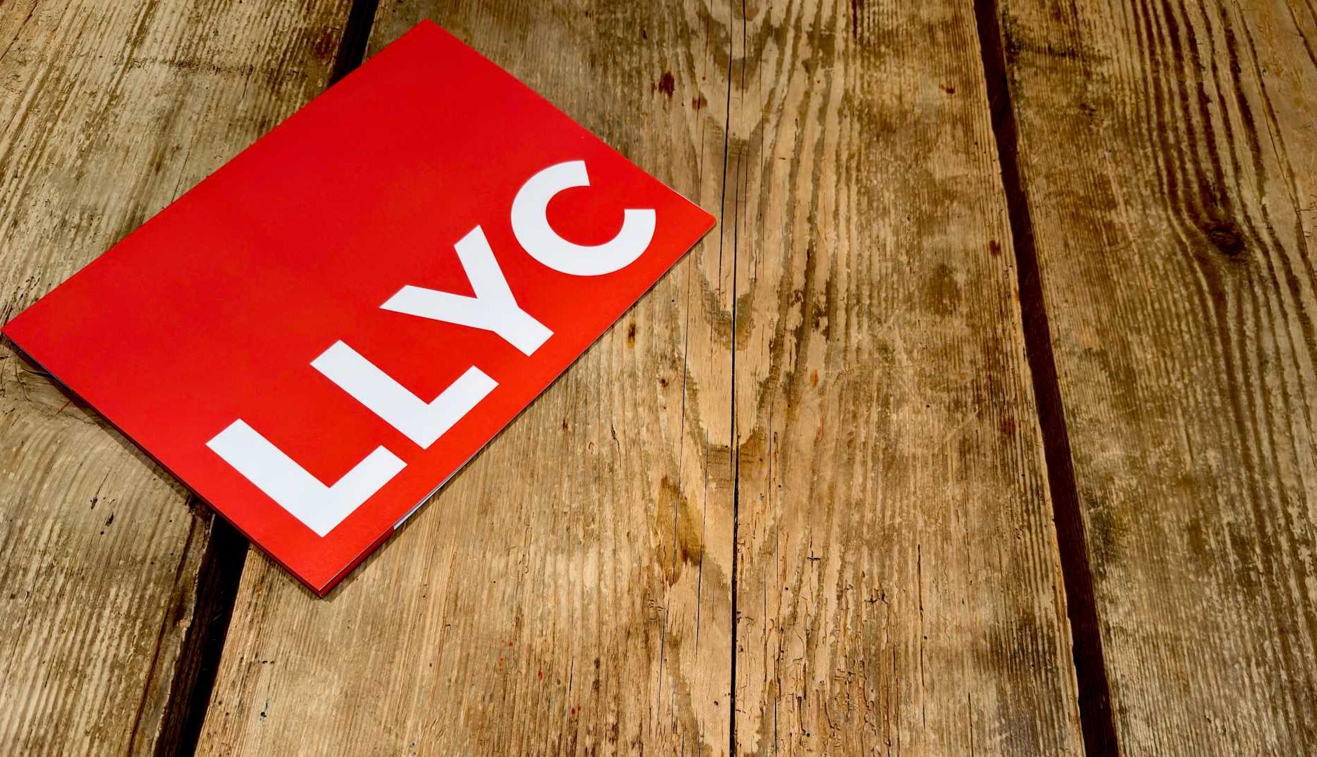 Logotipo LLYC