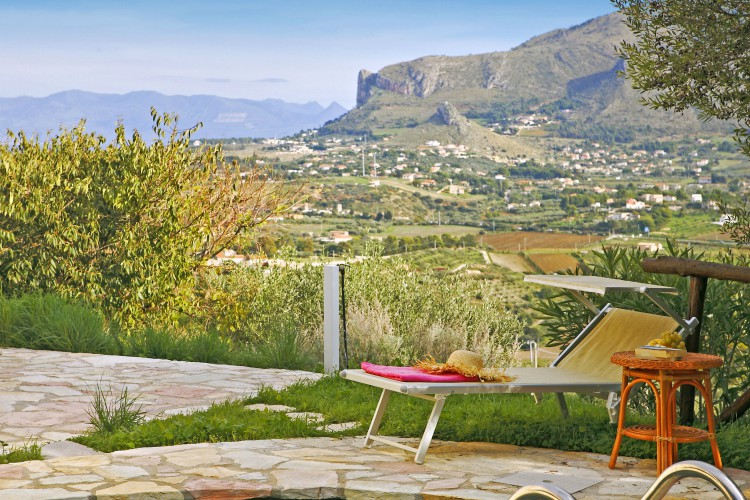 Villa-Rosa-Dei-Venti-Sicile-Olivers-Voyages