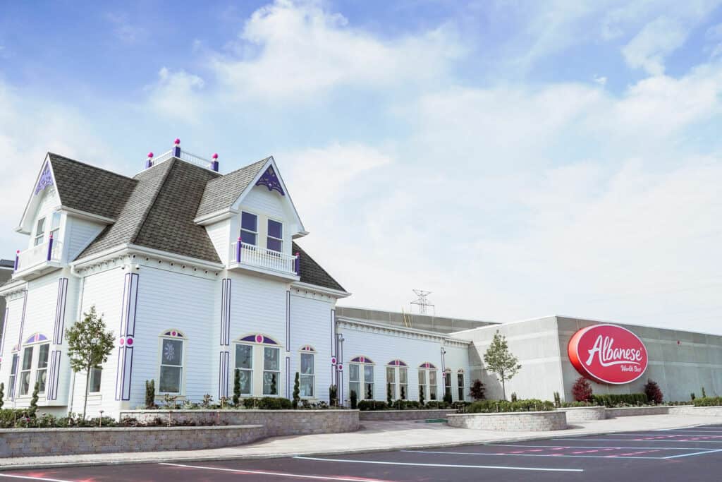 Magasin d'usine de bonbons albanais